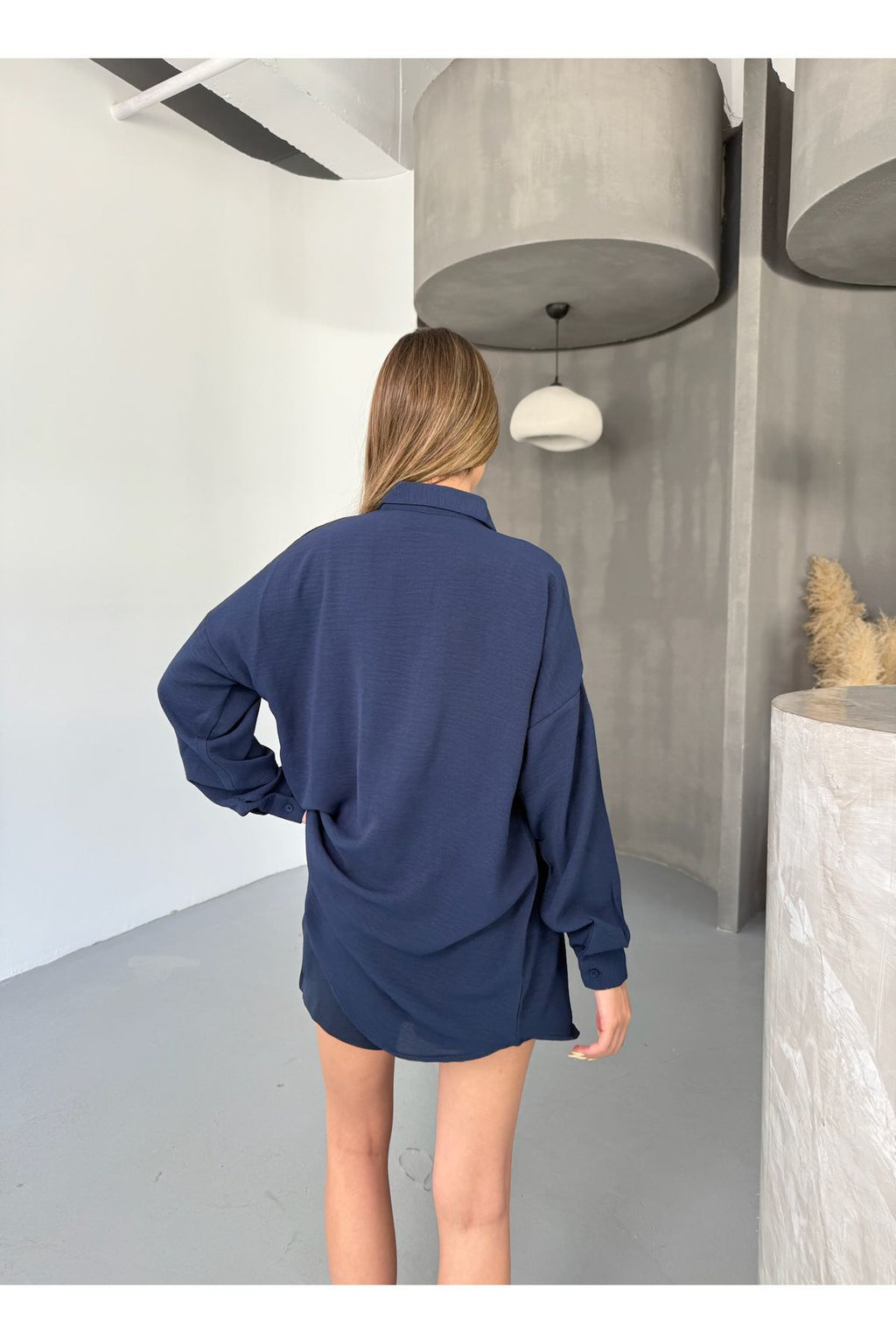 Kadın Lacivert Oversize Keten Ayrobin Gömlek