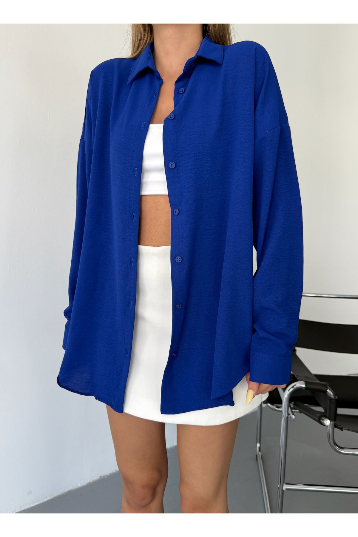 Kadın Saks Mavisi Oversize Keten Ayrobin Gömlek