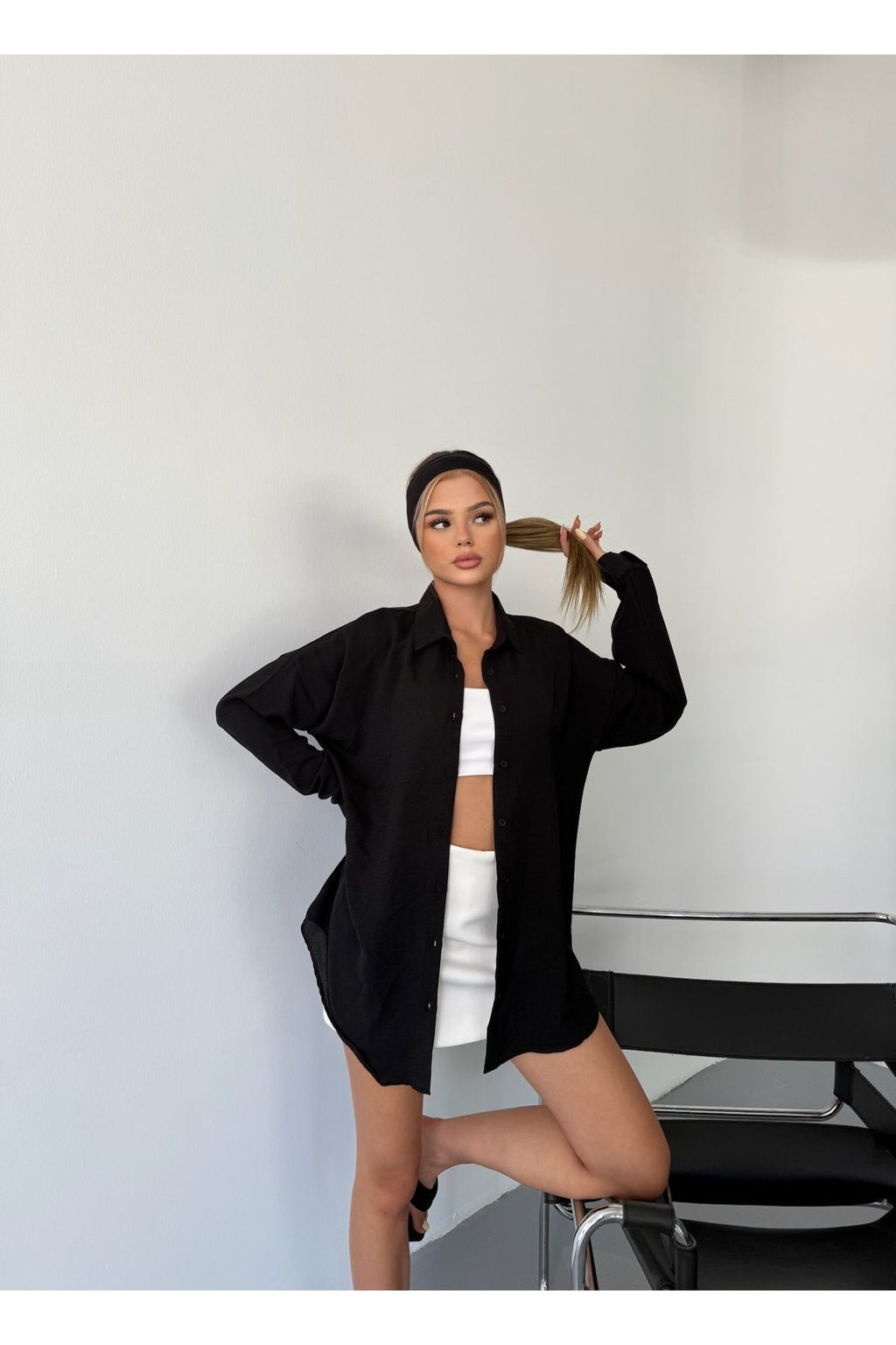 Kadın Siyah Oversize Keten Ayrobin Gömlek