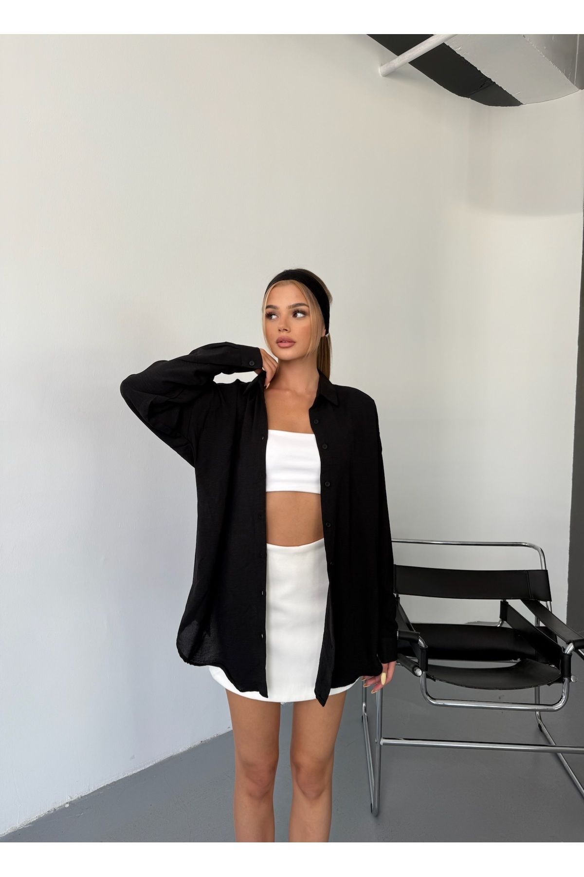 Kadın Siyah Oversize Keten Ayrobin Gömlek