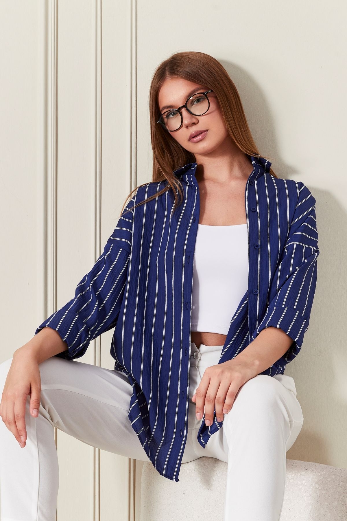 Lacivert Çizgili Over Fit Her Mevsime Uygun Kadın Gömlek