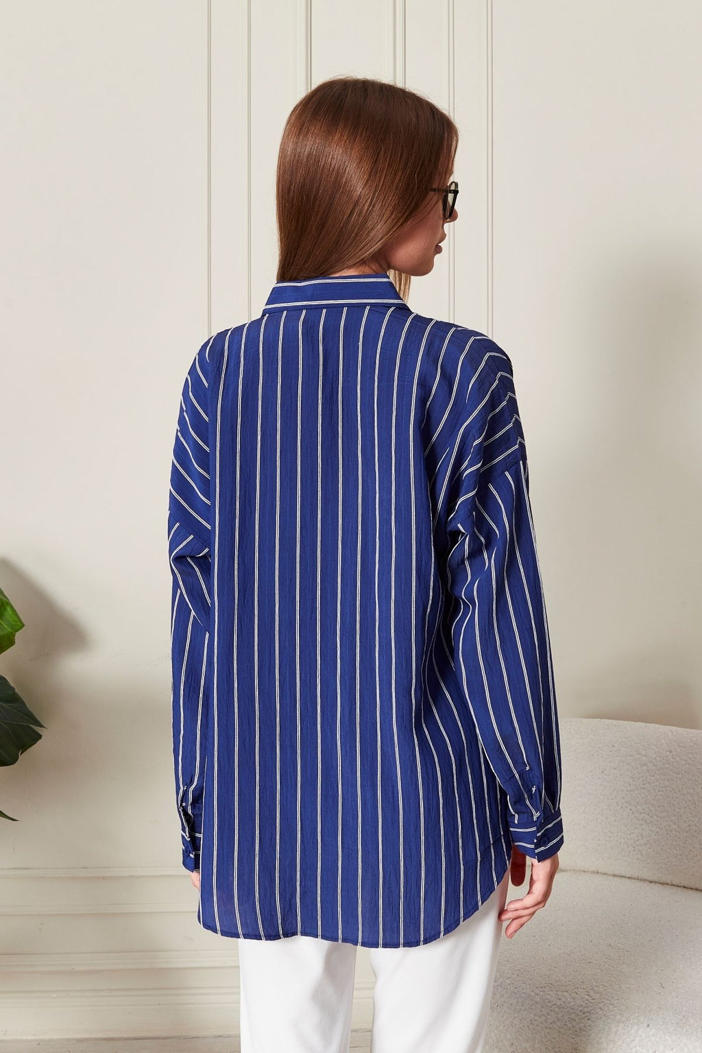 Lacivert Çizgili Over Fit Her Mevsime Uygun Kadın Gömlek