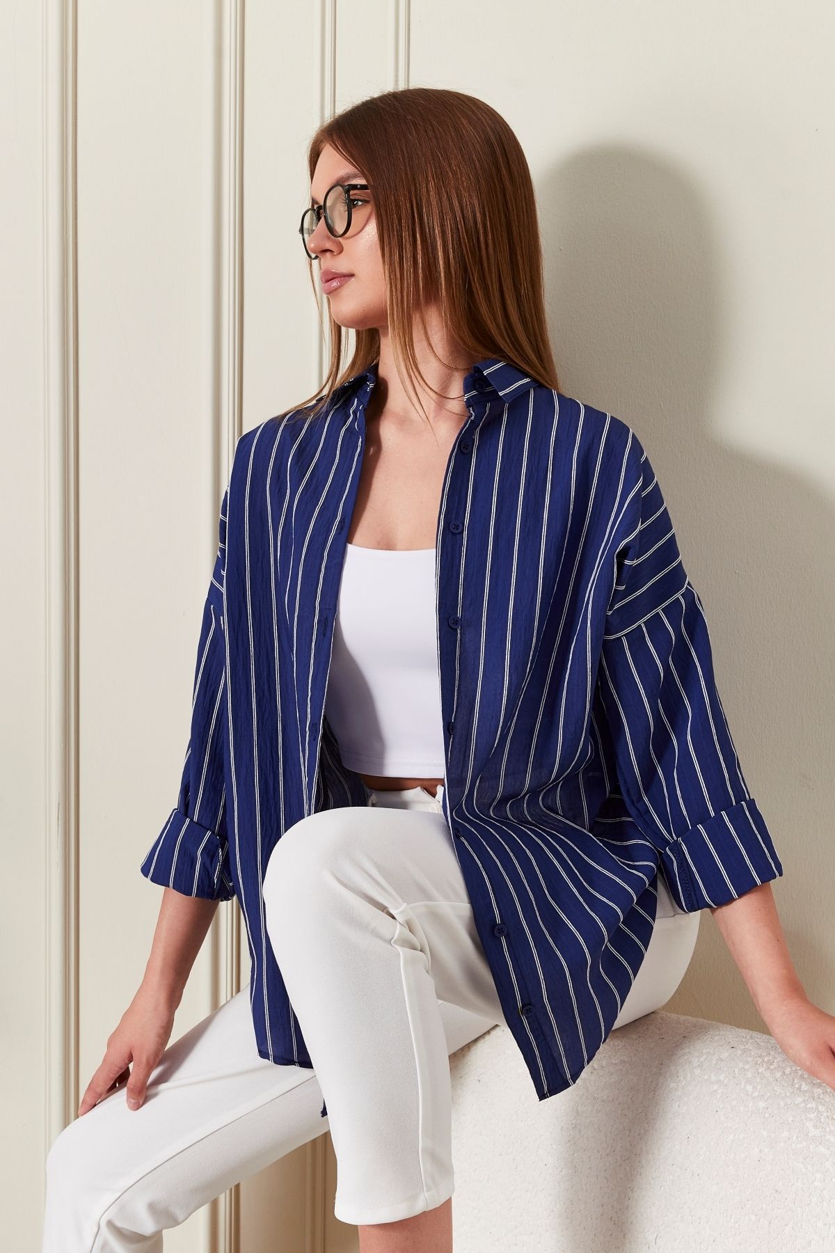 Lacivert Çizgili Over Fit Her Mevsime Uygun Kadın Gömlek