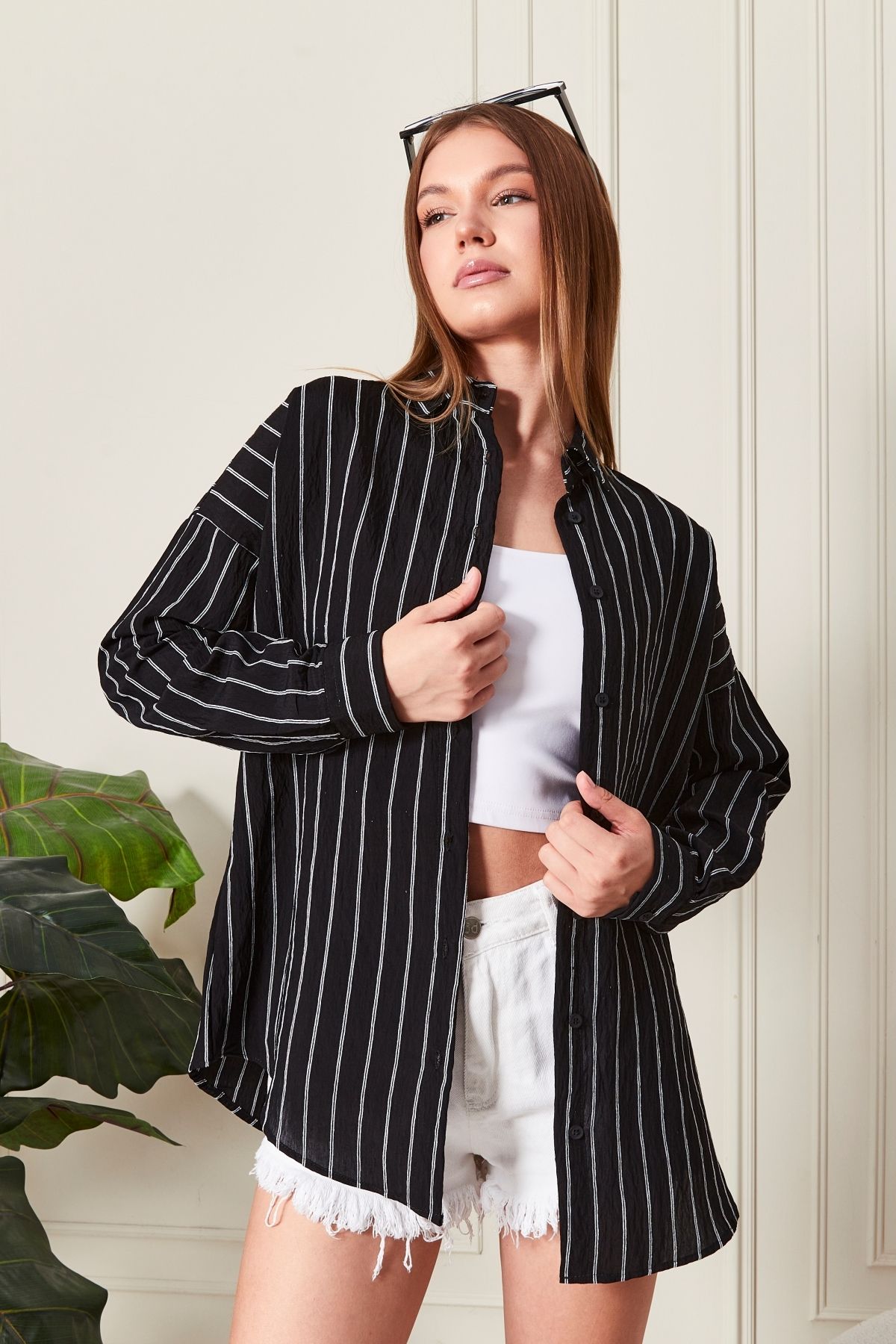 Siyah Çizgili Over Fit Her Mevsime Uygun Kadın Gömlek