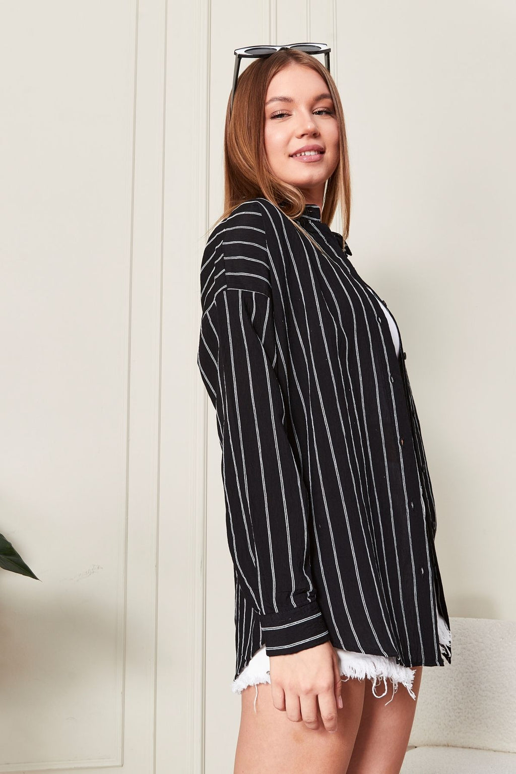 Siyah Çizgili Over Fit Her Mevsime Uygun Kadın Gömlek