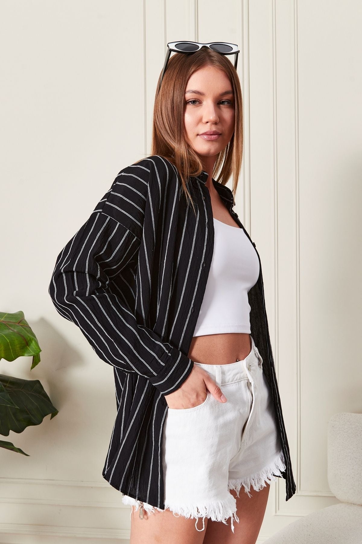 Siyah Çizgili Over Fit Her Mevsime Uygun Kadın Gömlek